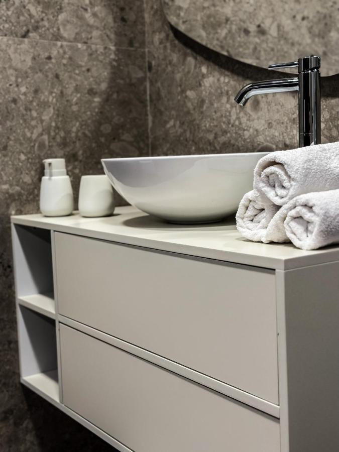 Alexander Rooms Дуррес Экстерьер фото